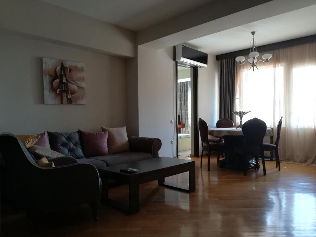 Davka Apartments room 4